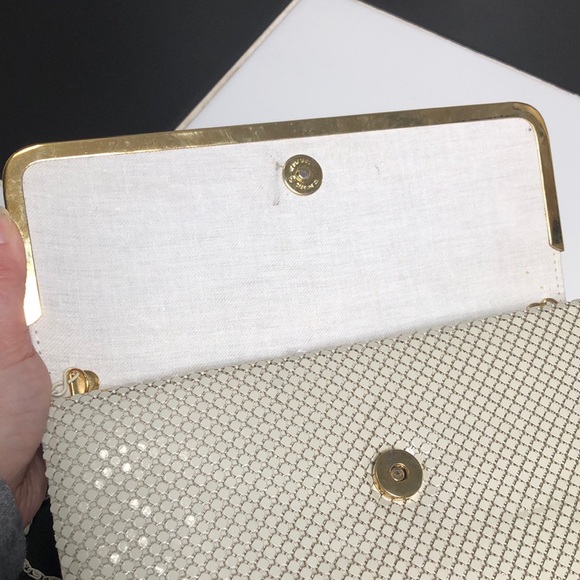 Vintage 70s 80s Metal Mesh Disco Bag Chain Strap Cream Off-White Evening Purse - Picture 16 of 16